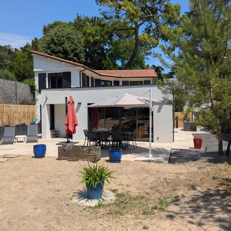 Villa L'ERABLE à 150 m de la Plage BENOÎT - Villa - 1
