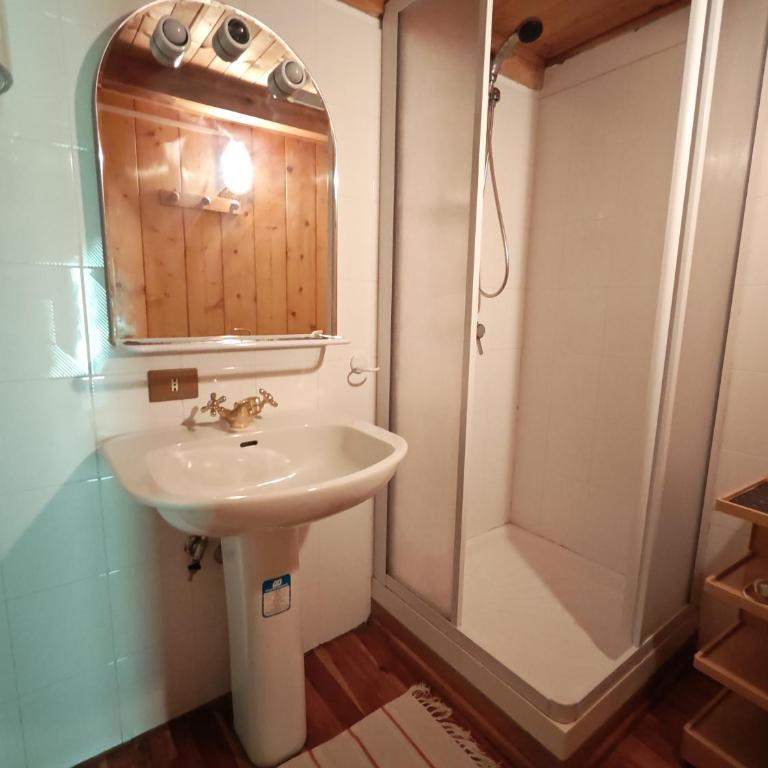 Honorinne's Haus - Maison Gran Praz - Caratteristica casa con Giardinetto - Appartamento con 2 Camere da Letto - 12