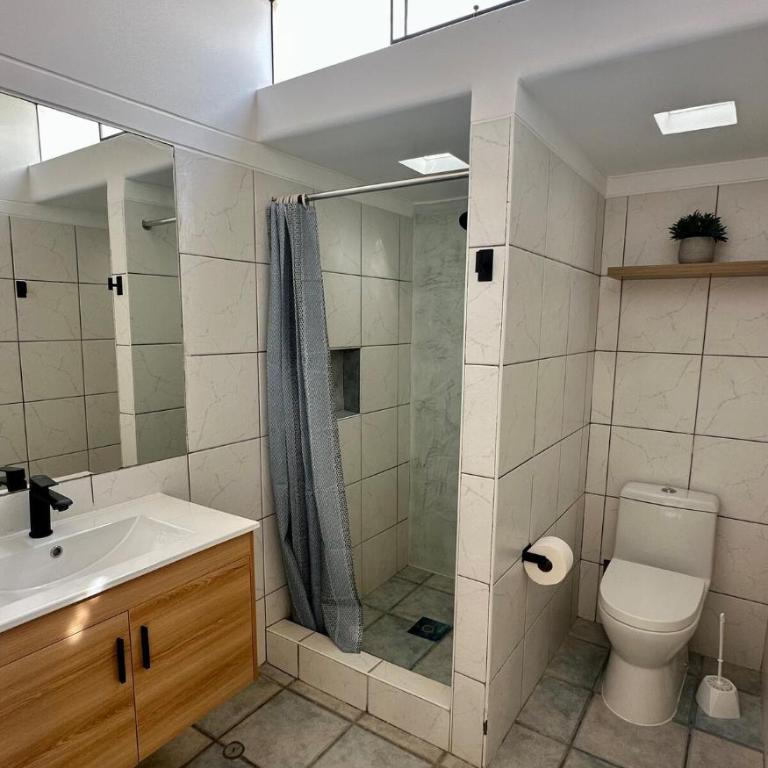 Private Room in Seafront House - Quadruple Room with Private Bathroom - 6