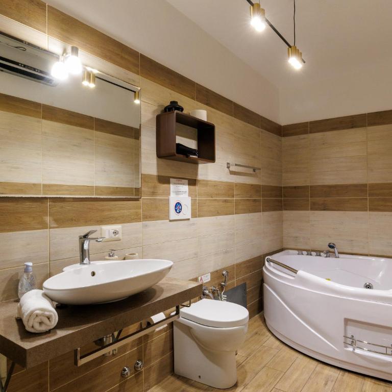 Via Veneto Art Suite - Guest House - Camera Quadrupla Luxury - 32
