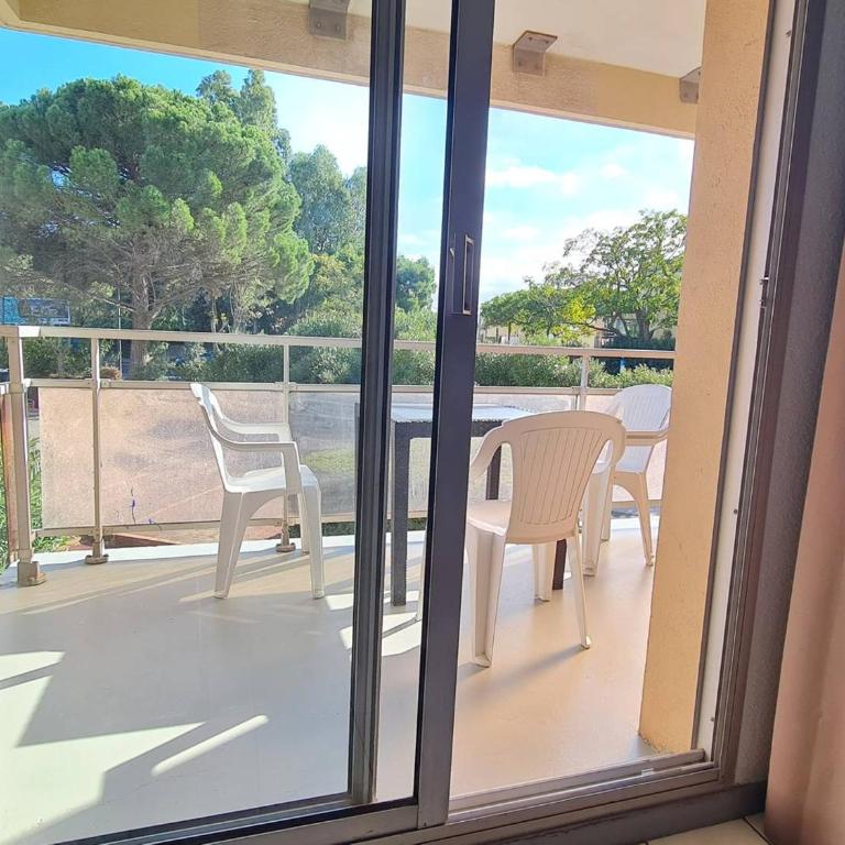 Studio avec Terrasse et Parking à Canet-en-Roussillon - FR-1-833-9 - Monolocale - 1