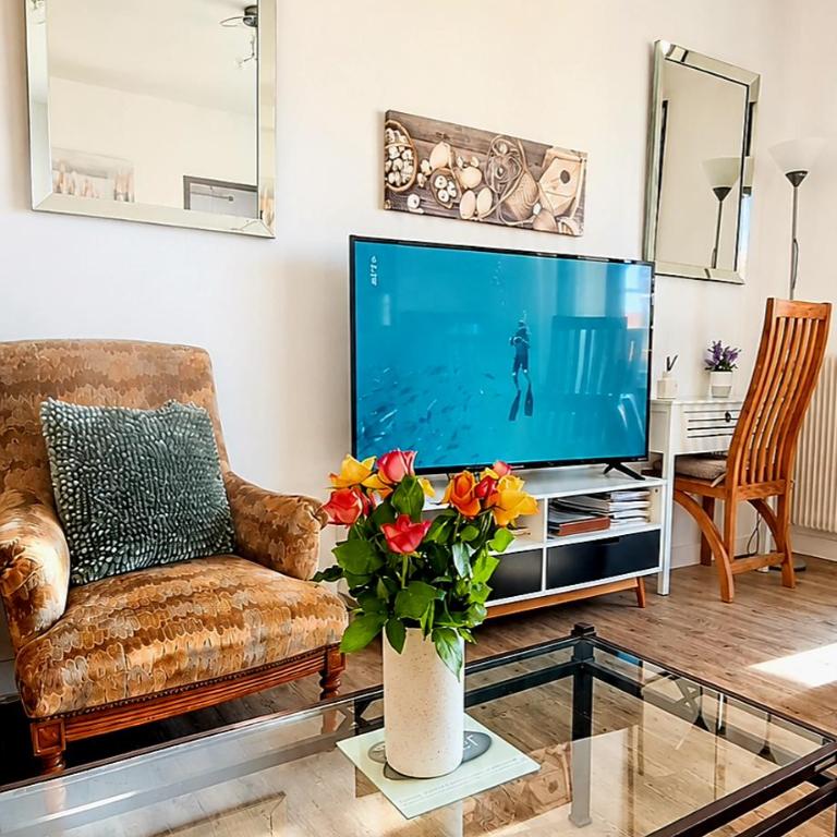 LES FRUITS DE MER, plage et centre à pied, lits faits, parking gratuit, animal bienvenu - Apartment mit Terrasse - 6