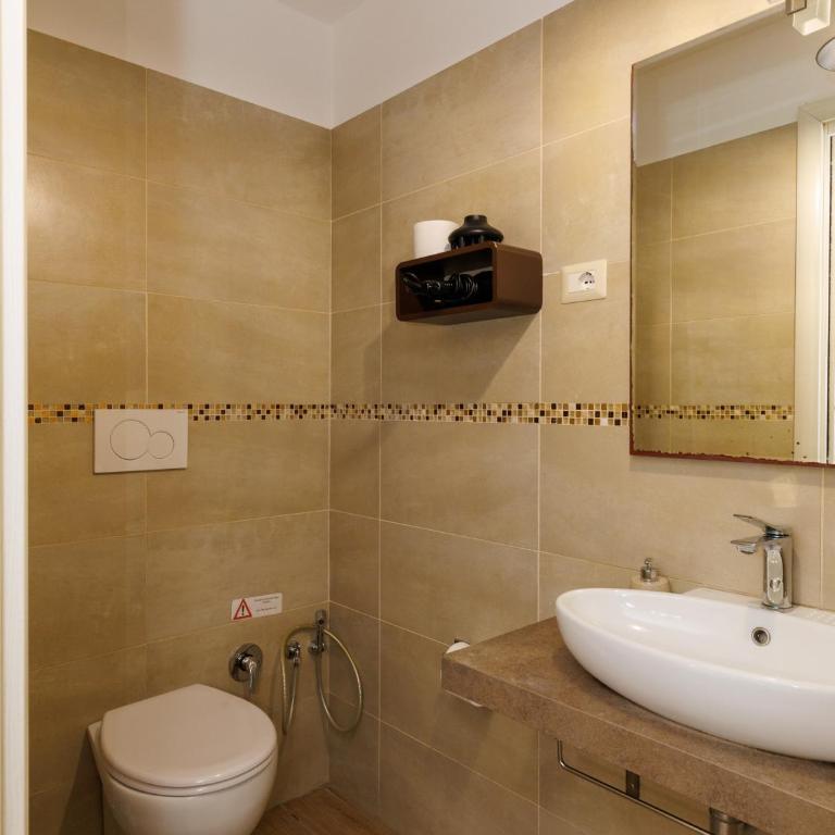 Via Veneto Art Suite - Guest House - Camera Matrimoniale - 15