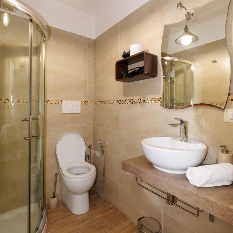 Via Veneto Art Suite - Guest House - Ampia Camera Matrimoniale - 12