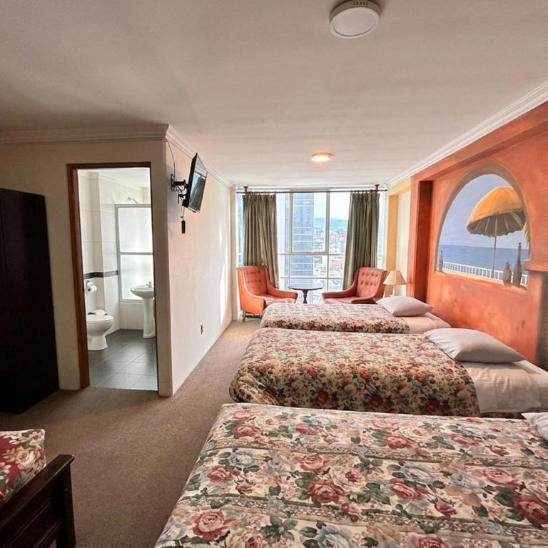 Berlina Hotel - Deluxe Triple Room - 1