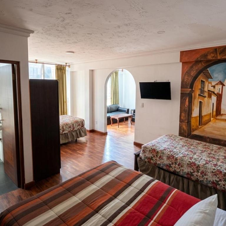 Berlina Hotel - Family Room with Bath - 1