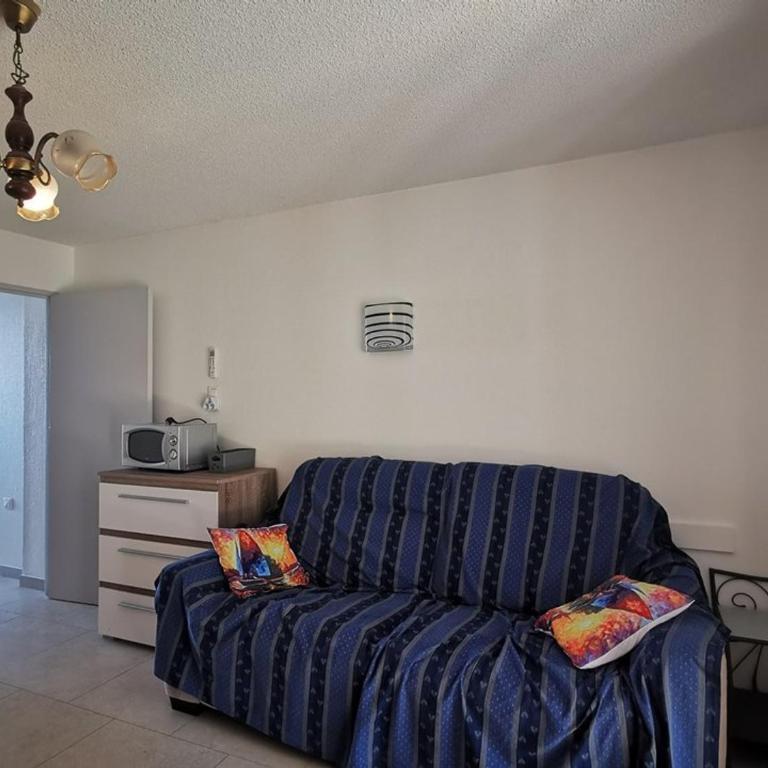 Mazet 2 Chambres avec Terrasse et Parking au Lavandou - FR-1-803-45 - Maison de Vacances - 10