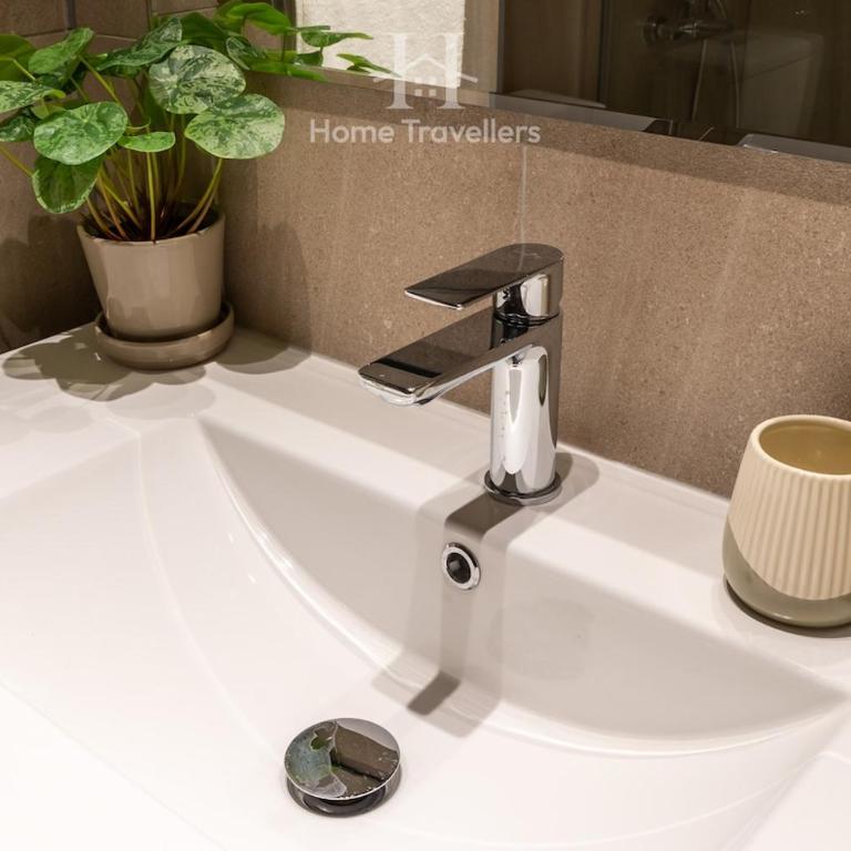 HT Modern apartment Lyon Providencia and Parking - One-Bedroom Apartment - 7