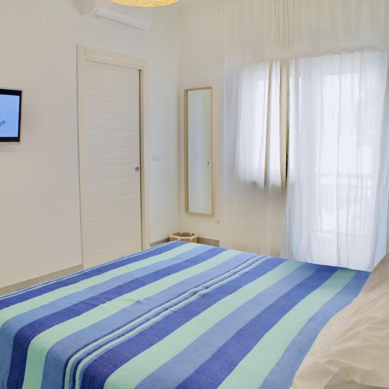 Amarèa b&b Vomero Napoli - Ampia Camera Matrimoniale - 3