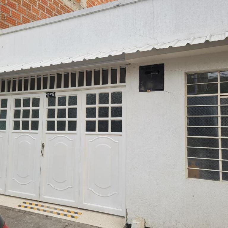 KMO HOUSE Cali 5 - Double Room with Shared Bathroom - 20