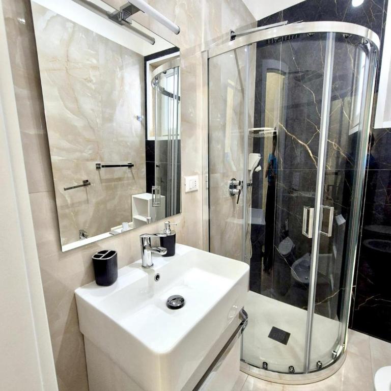 Le Rondini sul Mare Rooms - Standard Double or Twin Room with Sea View - 1