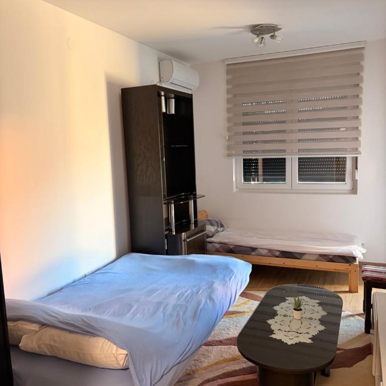 Apartman 1 - Two-Bedroom Apartment - 11