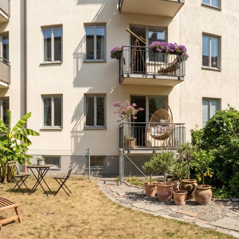 Charming Parisian Apartment with Garden View - Appartement - 35