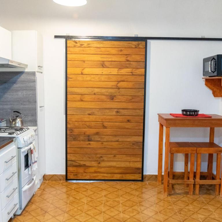 Casa cerca del centro luminosa y tranquila con patio - Apartamento de 2 dormitorios - 8