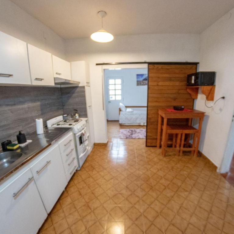 Casa cerca del centro luminosa y tranquila con patio - Apartamento de 2 dormitorios - 6