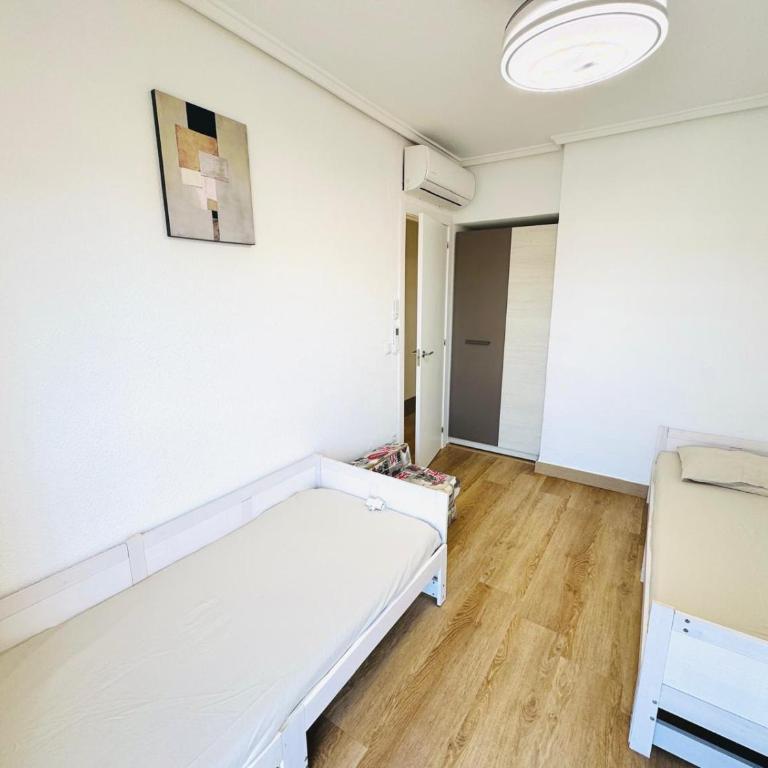La Mata Beachfront Apartment with Sea View and Pool - Apartamento - 16