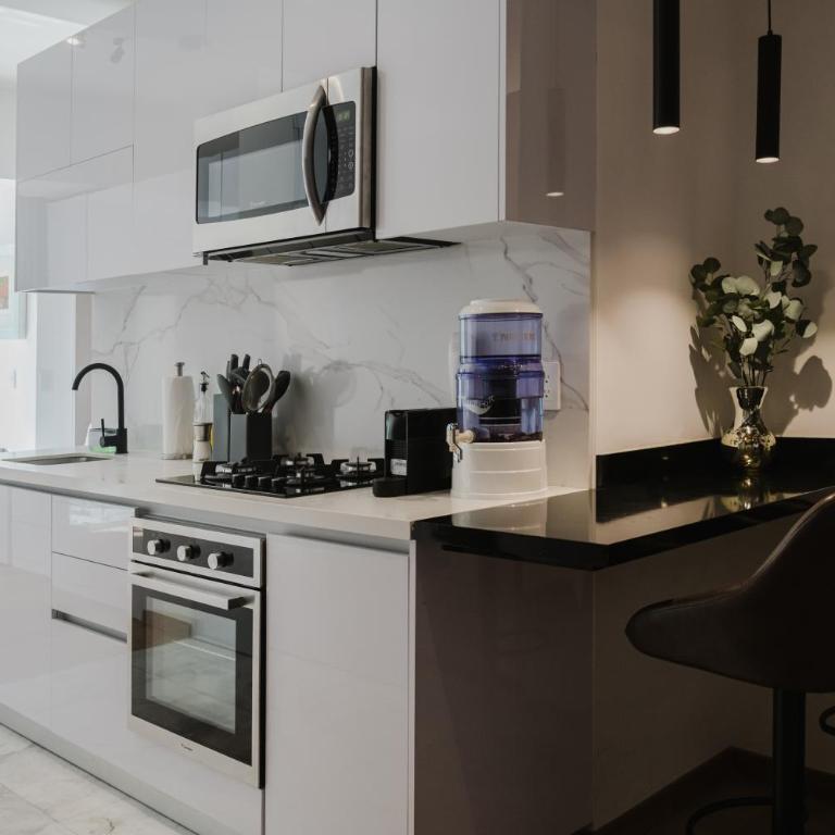 Icon 101 Cozy Loft with the best location in town - Apartamento - 15