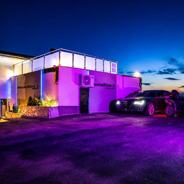 MonteBliss Private Pool & Spa Escape - Three-Bedroom Home - 19