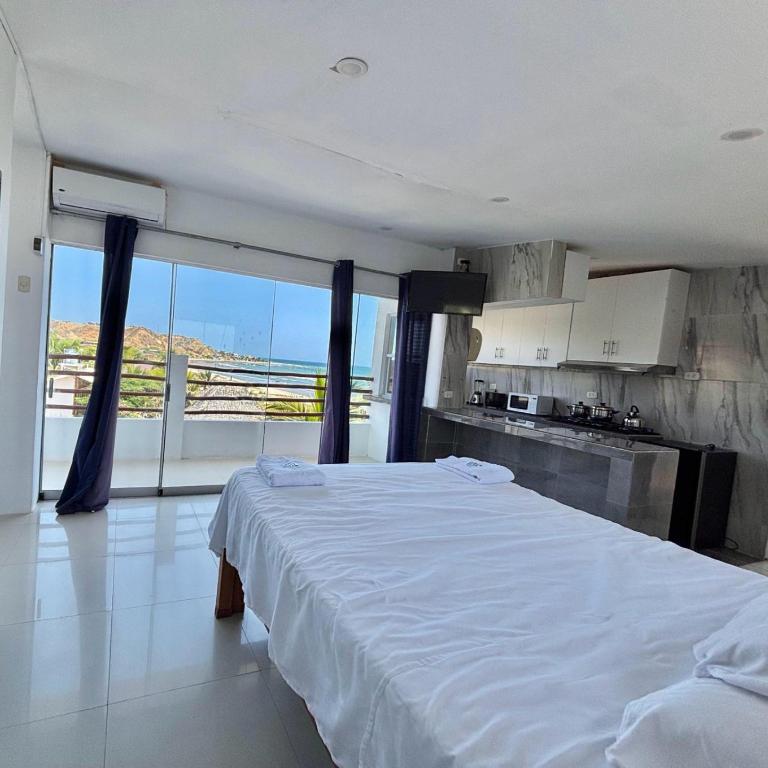 Hotel Las Terrazas de Bonanza - King Suite with Ocean View - 1