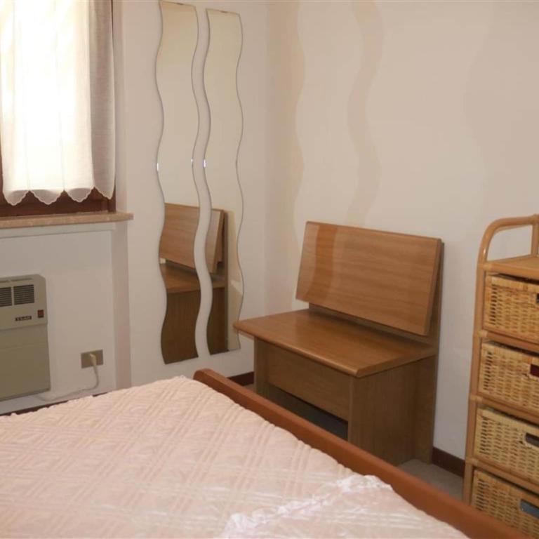 Garden Apartment with Pool Near Lake Garda - Casa Vacanze con 1 Camera da Letto - 12