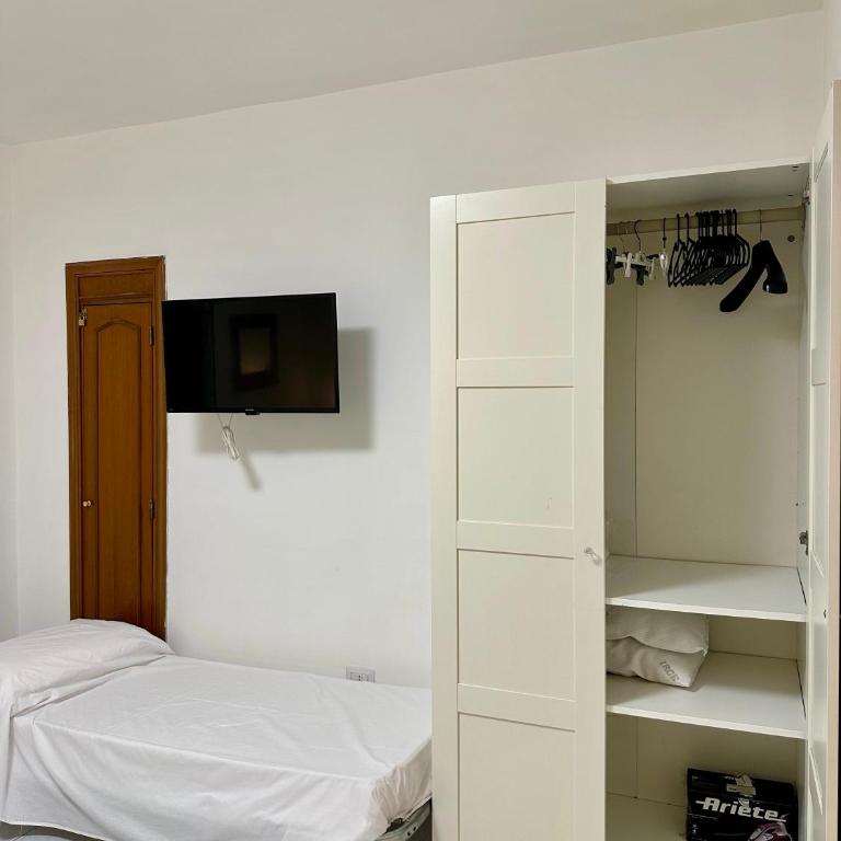 La dimora di Calliope - Via Toledo - Appartamento con 2 Camere da Letto e Balcone - 6