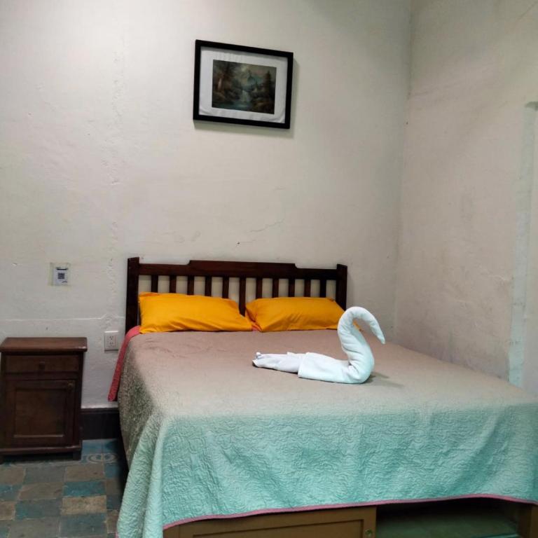 Hotel Antequera - Habitación Doble con baño privado - 1 o 2 camas - 1