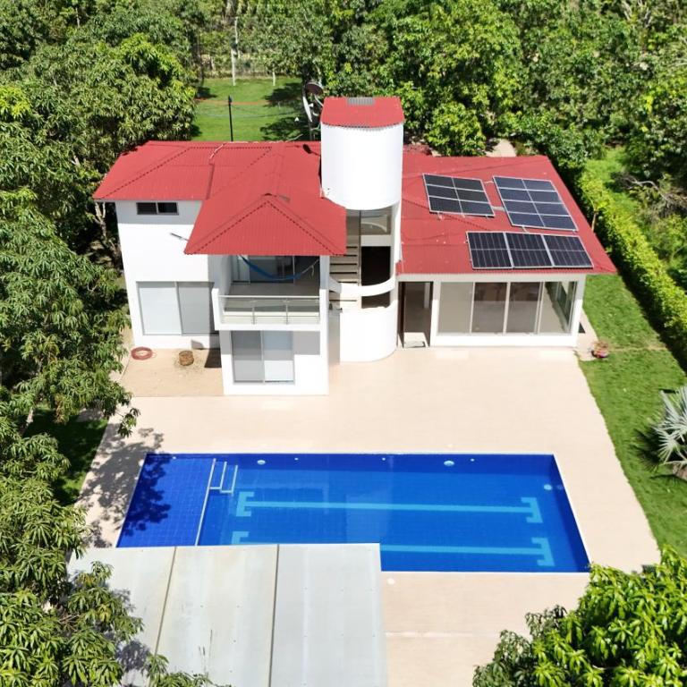 Finca para estrenar - Casa de 4 dormitorios - 1
