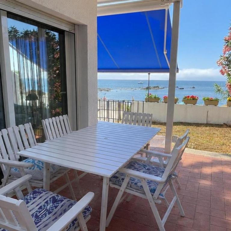 Apartamento reformado con jardín y terraza frente al mar en Cap Ras, cerca de Llançà, acepta mascotas - ES-170-29 - Appartement - 3