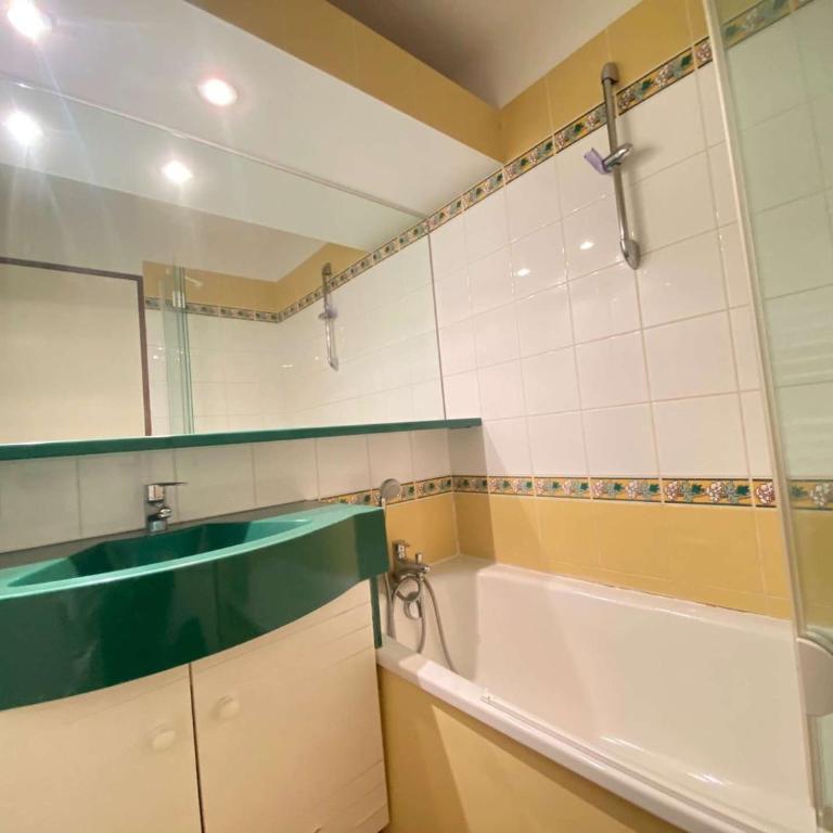 Appartement avec balcon - 3 pers. Ã La Baule - FR-1-245-228 - Apartment - 12