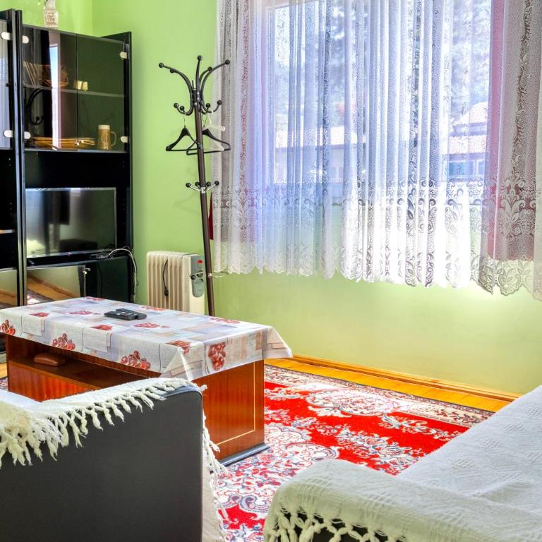 Family Home with AC in Sekovici - Kuća sa klimom - Kuća sa 4 Spavaće Sobe - 6