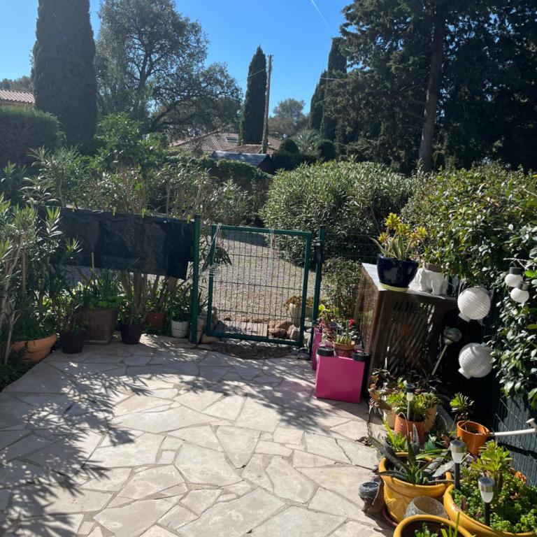 Studio Boulouris bord de mer RDJ 2 pers - Studio with Garden View - 2