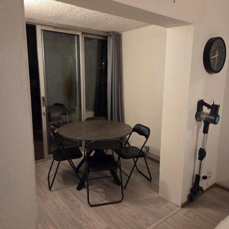 cap ou pas cap - One-Bedroom Apartment - 15