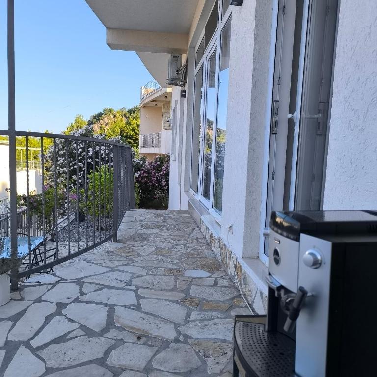 Villa Roan - Apartment with Sea View - 9
