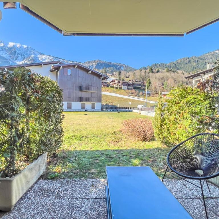 Le Prarion RDC Ski in/Ski out at Les Houches (Sleeps 4) - Happy Rentals - Studio avec Terrasse - 1