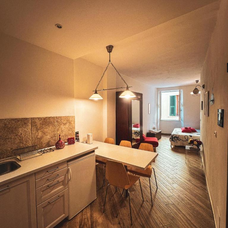 VERNAZZA CENTRALE - Appartamento con 1 Camera da Letto - 2