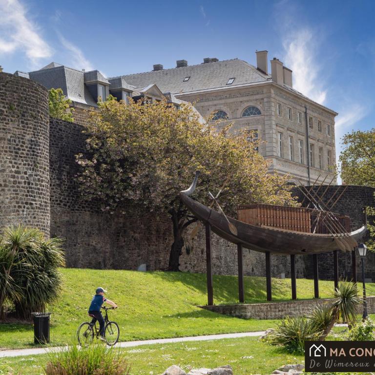 MAISON BLEUE, Apparts'hôtel Premium en Vieille-Ville - Two-Bedroom Apartment - 85