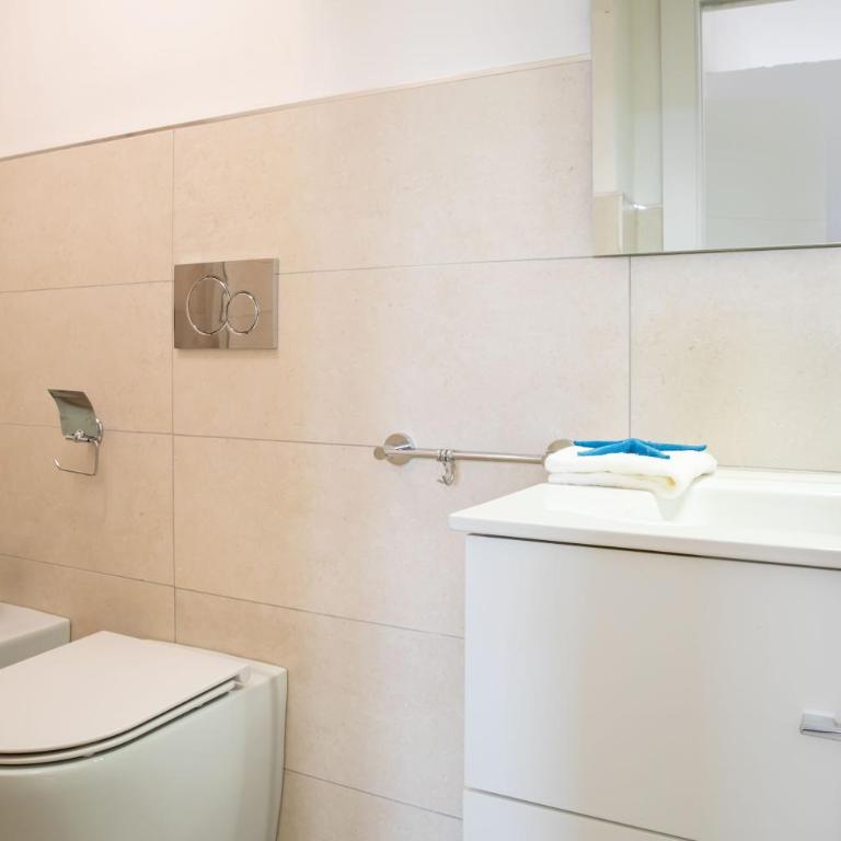 Royal suite Minerva - Two-Bedroom Apartment with City View - 3
