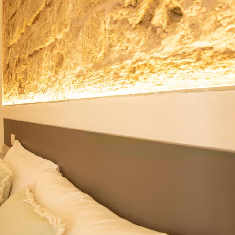Royal suite Minerva - Two-Bedroom Apartment with City View - 11