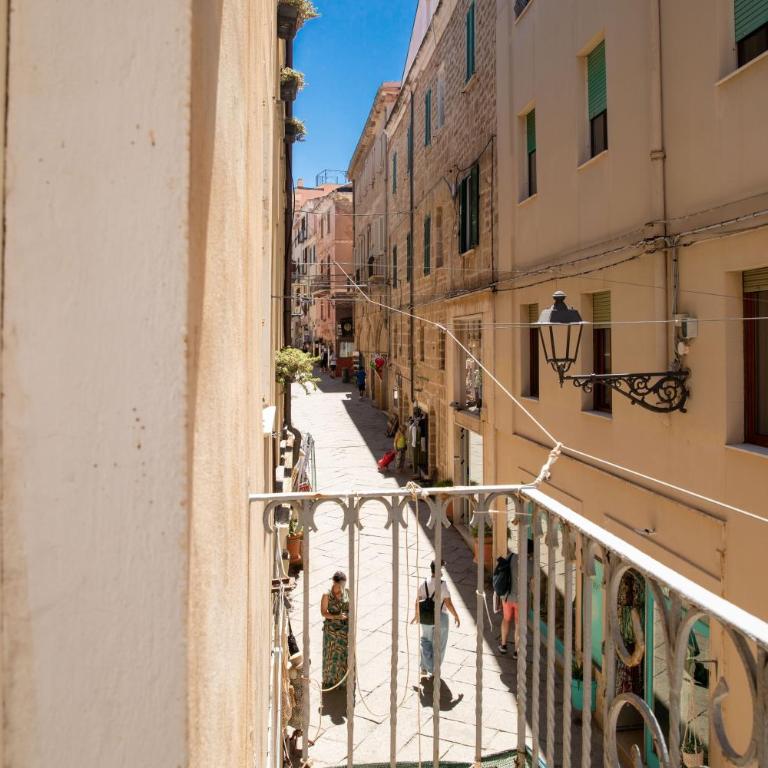 Royal suite Minerva - Two-Bedroom Apartment with City View - 23