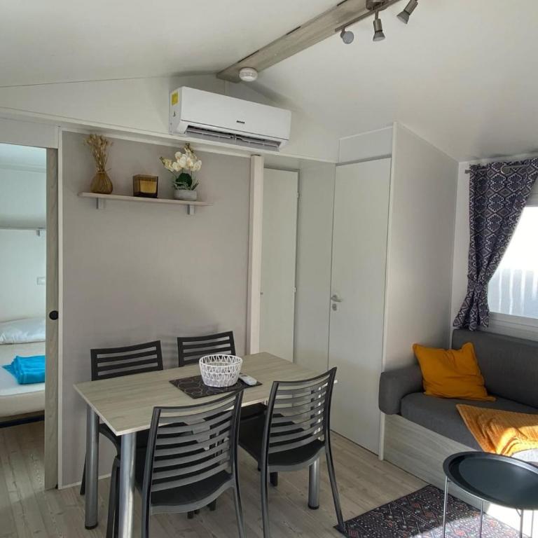 Mobil-home 6 pers 2 ch proche des plages - Bungalow - 2