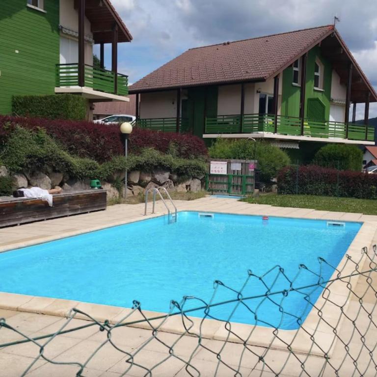 Cozy apartment with lake view - Apartamento - 28