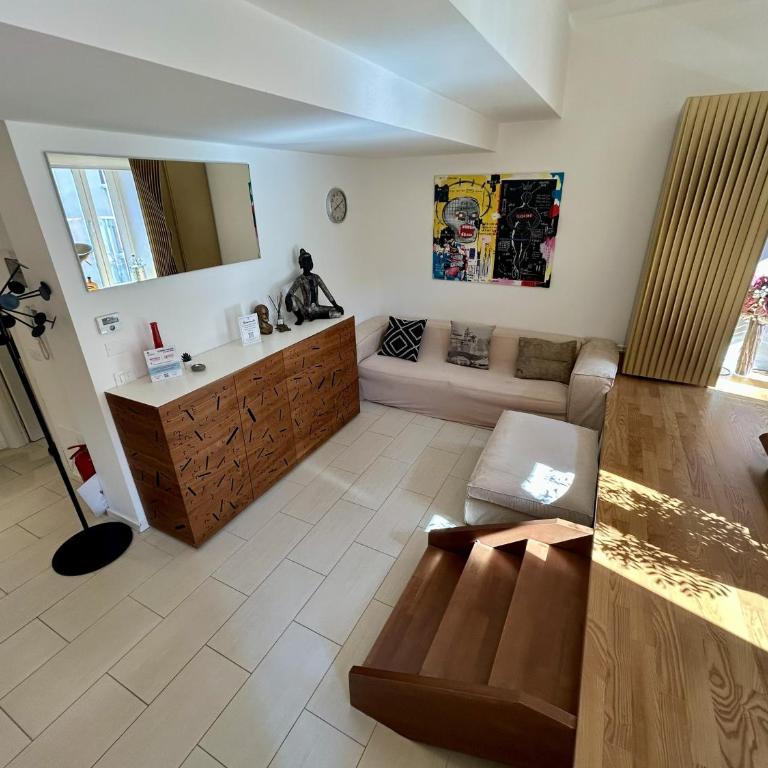 Nello Home - Trieste Reception - Appartamento con 2 Camere da Letto - 17