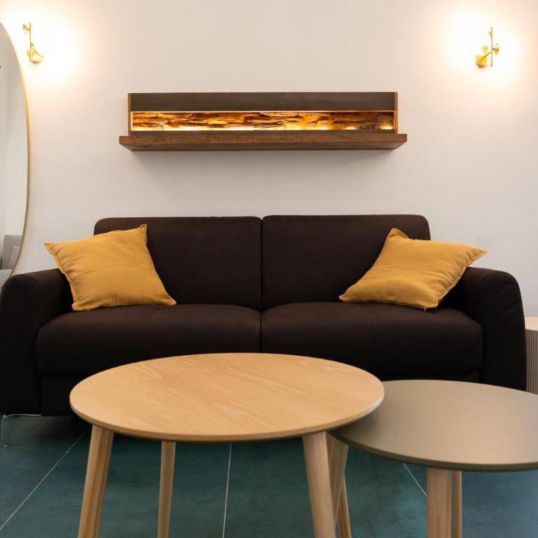 Macro Suites Roma - Camera Familiare con Bagno Privato - 13