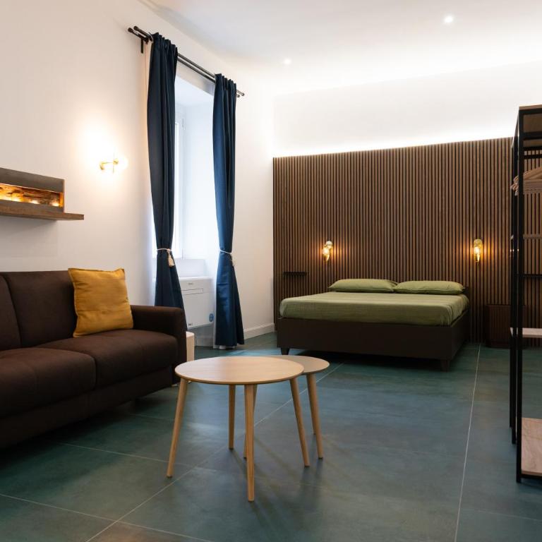 Macro Suites Roma - Camera Familiare con Bagno Privato - 1