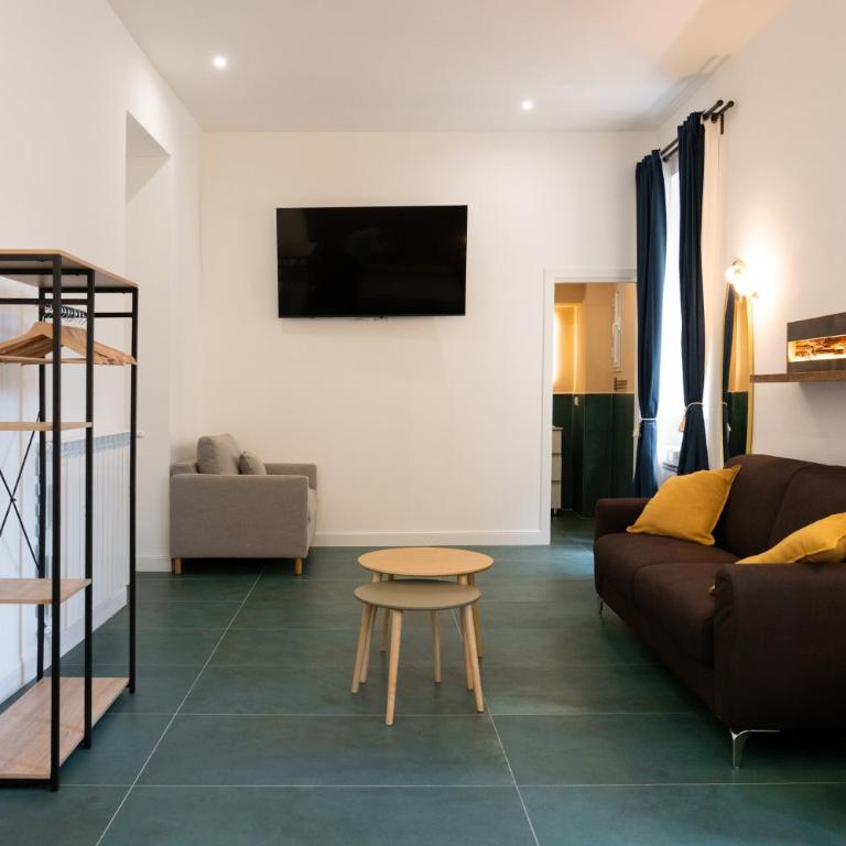 Macro Suites Roma - Camera Familiare con Bagno Privato - 4