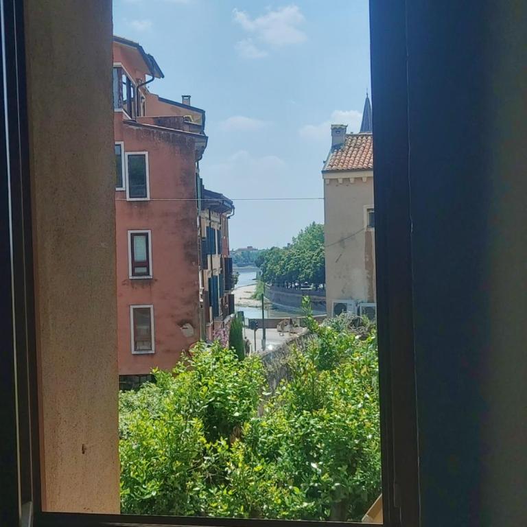 Palazzo Ponte Pietra - Camera Tripla Deluxe - 19