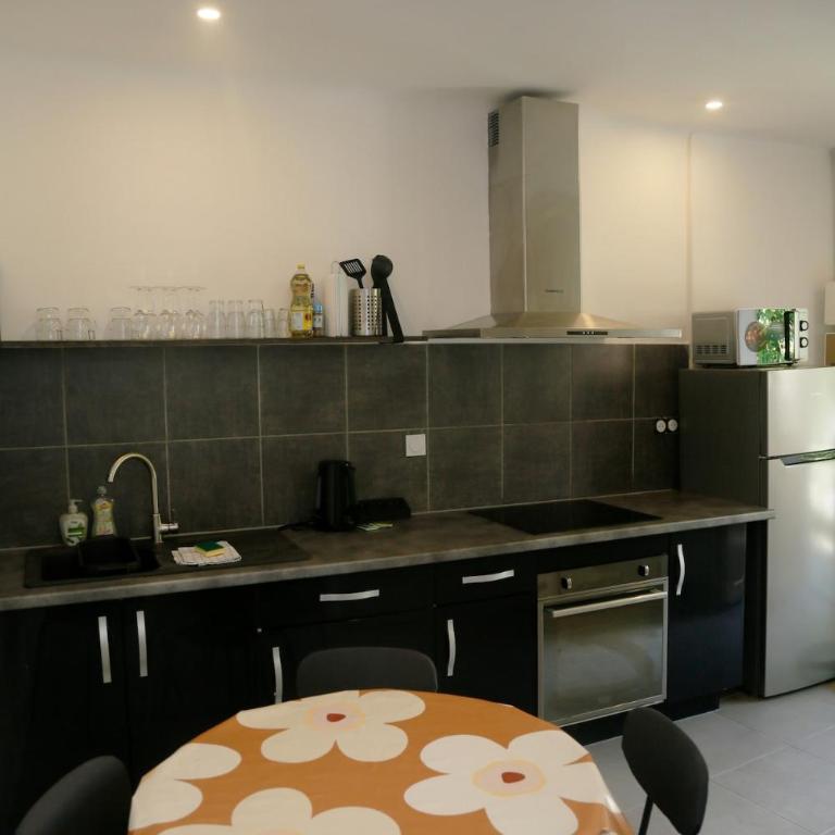 Superbe T1 proche du lac, tout confort - Apartment mit 1 Schlafzimmer - 9
