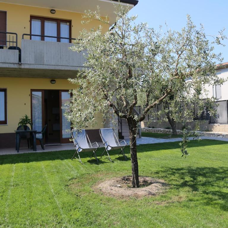 Holiday apartment near the lake, shared swimming pool - Two-Bedroom Holiday Home - 7