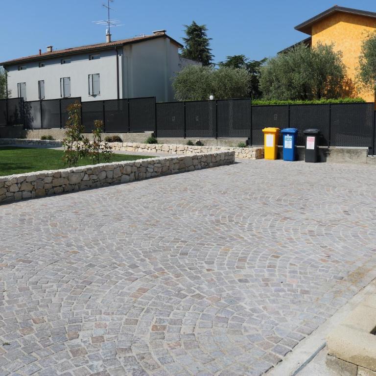 Holiday apartment near the lake, shared swimming pool - Two-Bedroom Holiday Home - 18