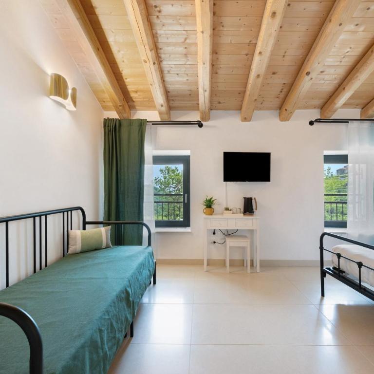 Agriturismo Cascina Capo - Camera Tripla con Doccia - 6